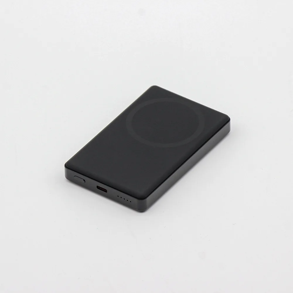 بنك الطاقة اللاسلكي المغناطيسي المصنوع من سبائك الألومنيوم 10000mAh، Type-C شحن سريع مع مؤشر 4-LED